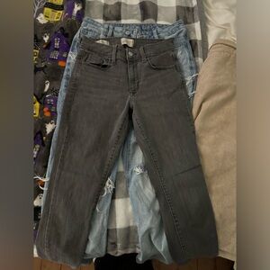 I am selling the target brand of black skinny jeans.